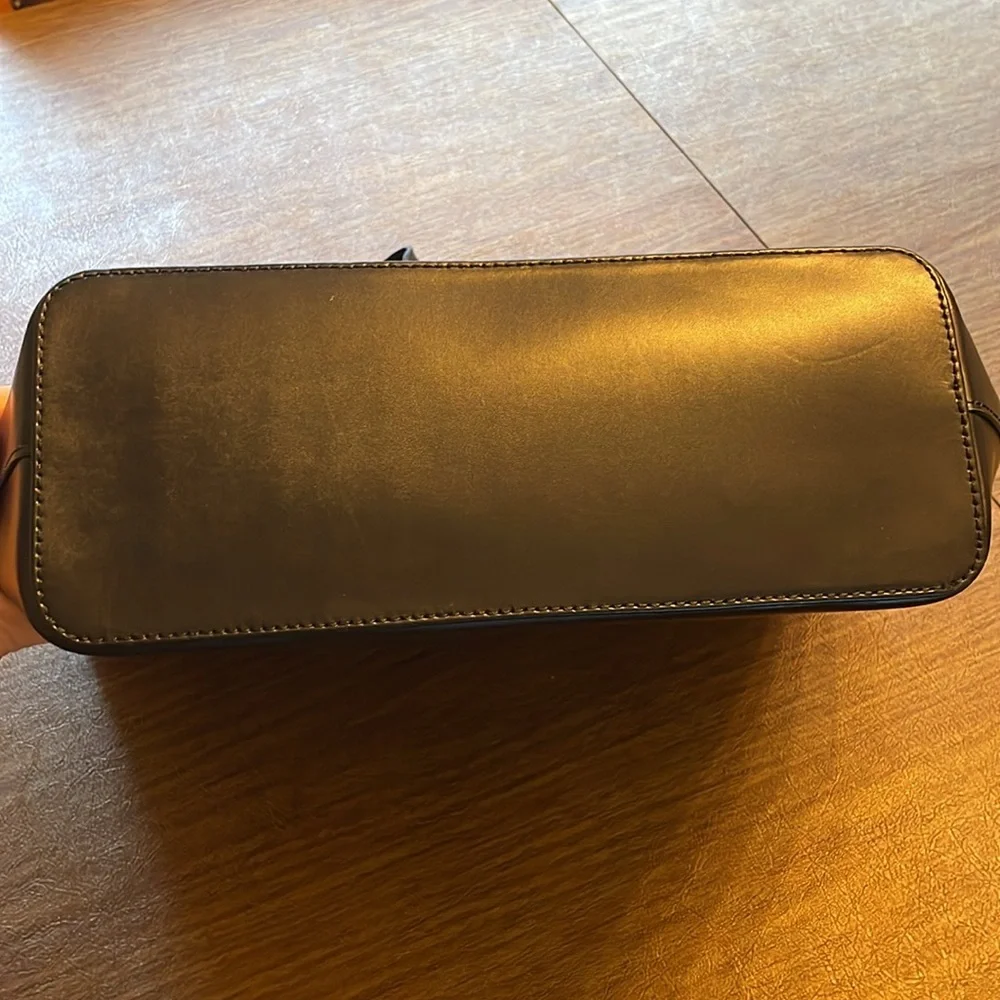 Kate Spade Tote Bag - Picture 4 of 12